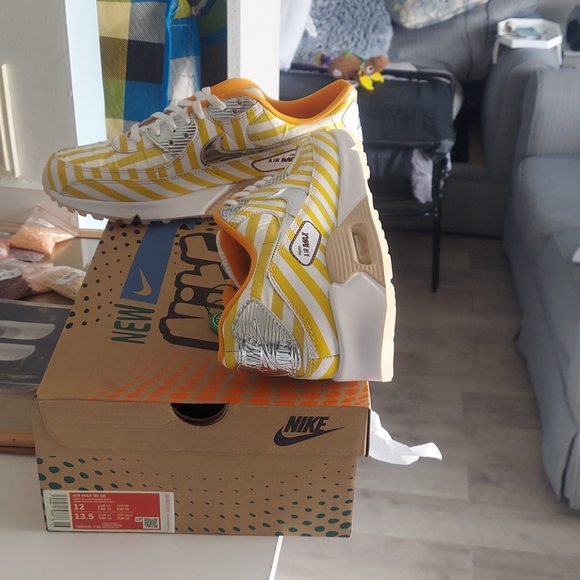 Nike Air Max 90 SE Fried Chicken main image 5